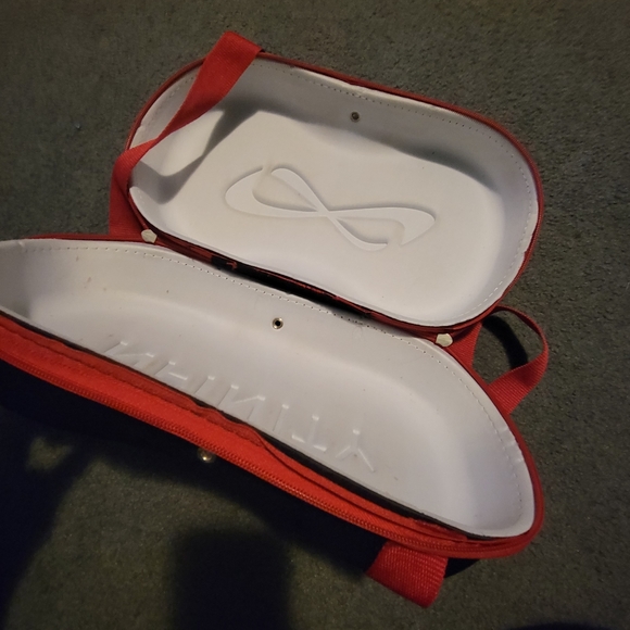 Nfinity Shoe Box - Picture 3 of 3